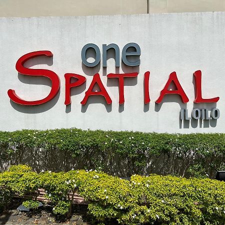 City Center - Front Of Iloilo Esplanade 2Br Condo Exterior photo