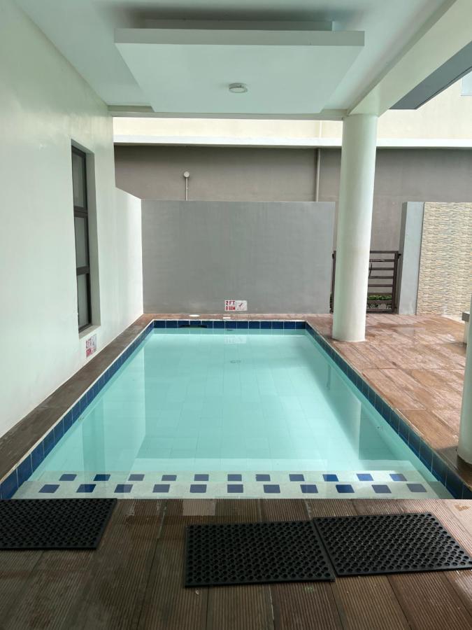 City Center - Front Of Iloilo Esplanade 2Br Condo Exterior photo